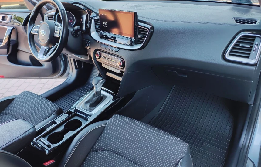Kia XCeed 1.5 T-GDI  DCT Business Line + AEB