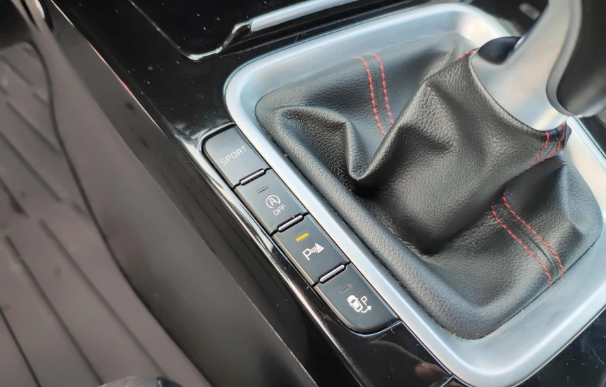 Kia Ceed GT 1,6T 204KM GT + WIN