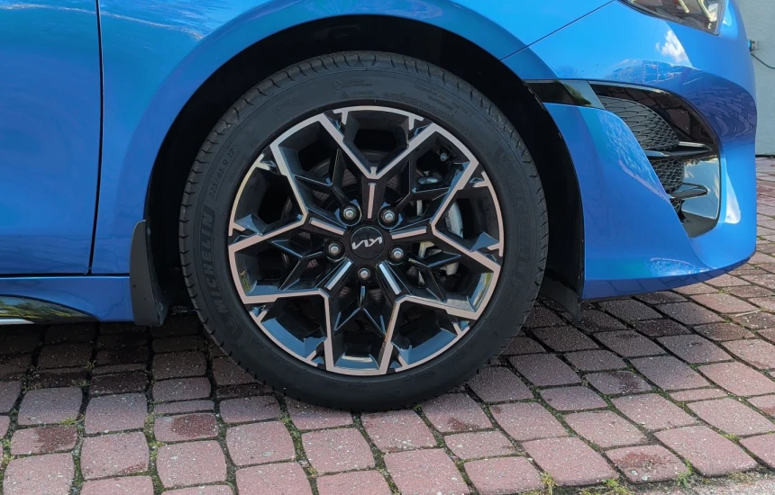 Kia Proceed _SBK 1,5T-GDI 6MT MY24 GT-LINE+TEC+AEB