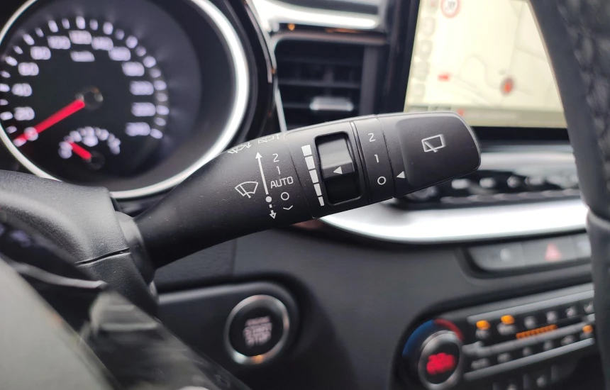 Kia Ceed SW 1.5T- GDI 7DCT TRIBUTE+17''