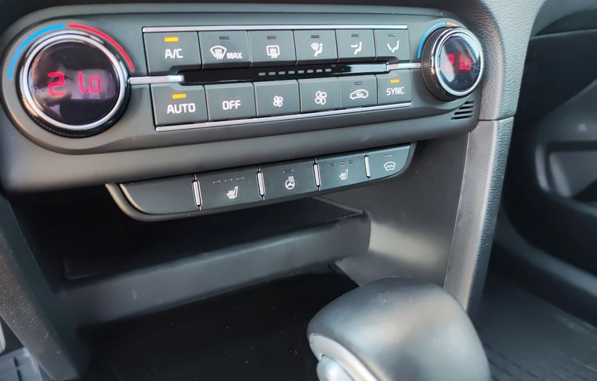 Kia XCeed 1.5 T-GDI  DCT Business Line + AEB
