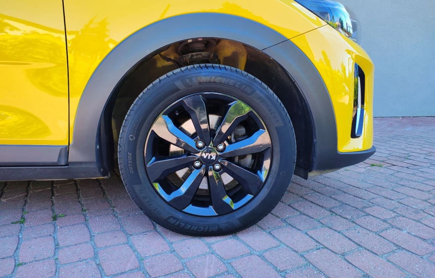 Kia Stonic 1.2 MT5 Business Line