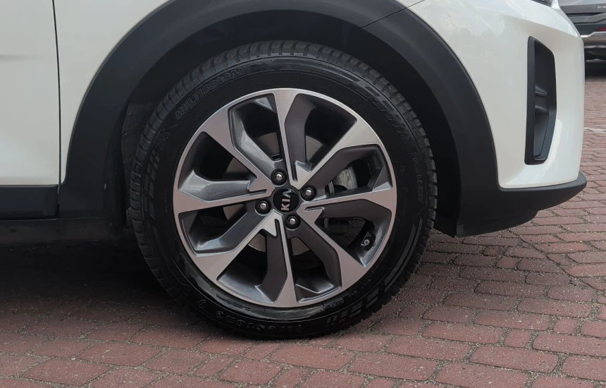 Kia Stonic 1.4 6MT M+FUN