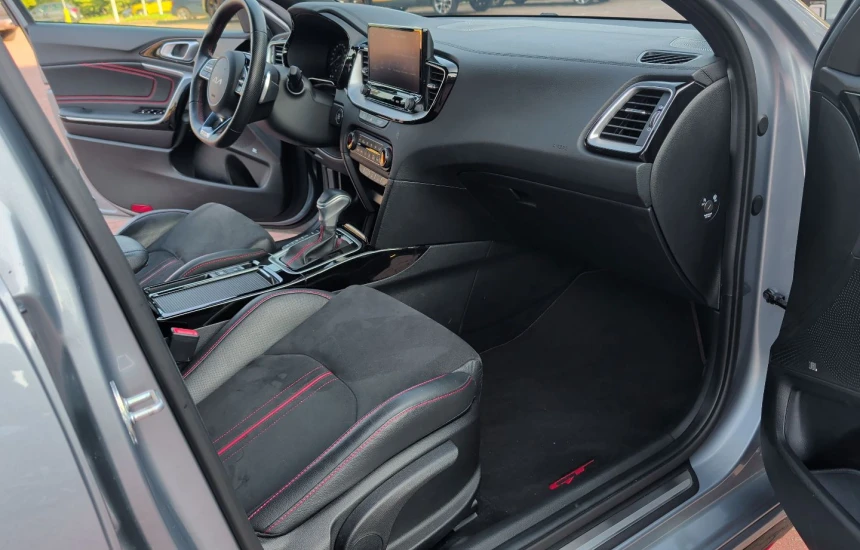 Kia Ceed GT GT 7DCT+AEB