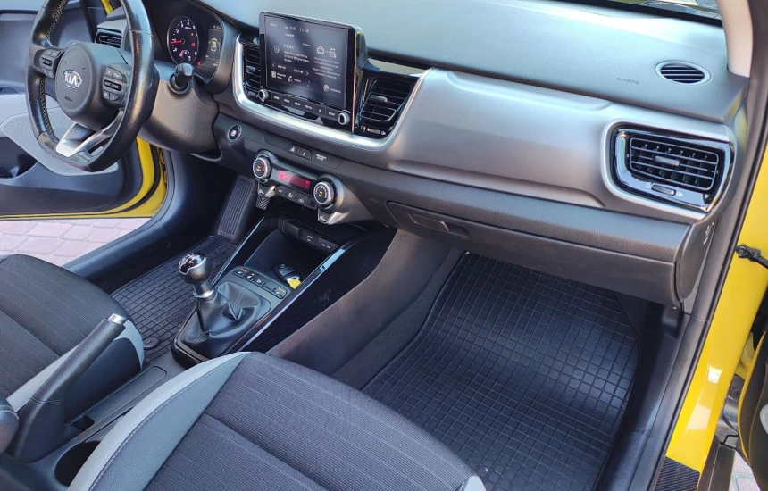 Kia Stonic 1.2 MT5 Business Line