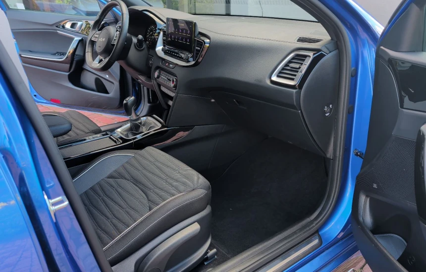 Kia Proceed _SBK 1,5T-GDI 6MT MY24 GT-LINE+TEC+AEB