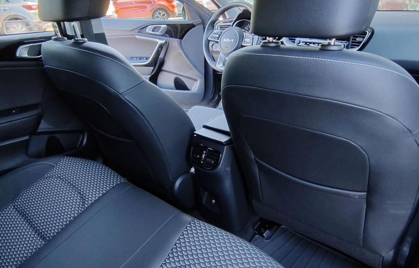 Kia Ceed SW 1.5 T-GDI Tribute