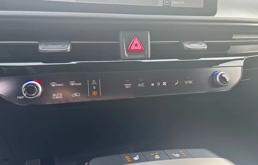Kia EV6 84kWh Air Yacht Blue