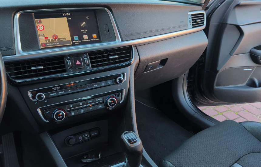 Kia Optima 1.7 CRDi L + NAV sedan