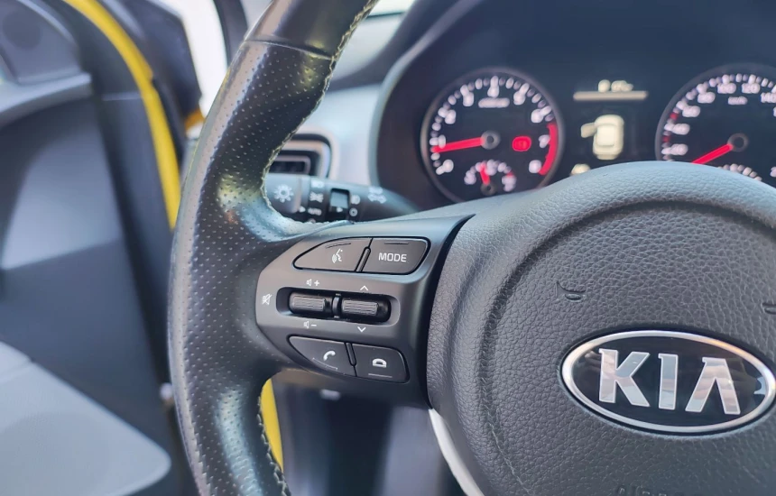 Kia Stonic 1.2 MT5 Business Line