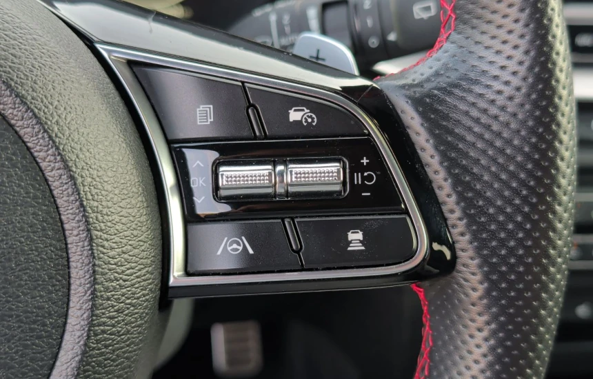 Kia Ceed GT GT 7DCT+AEB