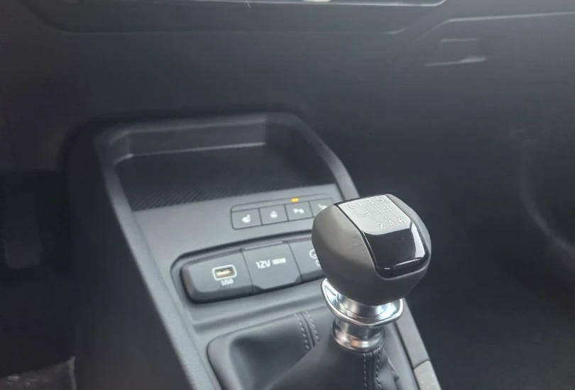 Kia Stonic 1.0 T-GDi 100KM Wersja M+ SMT